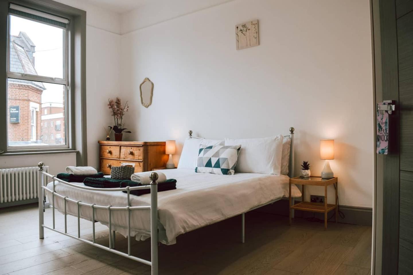 The Twickenham Apartment Near Strawberry Hill Buitenkant foto