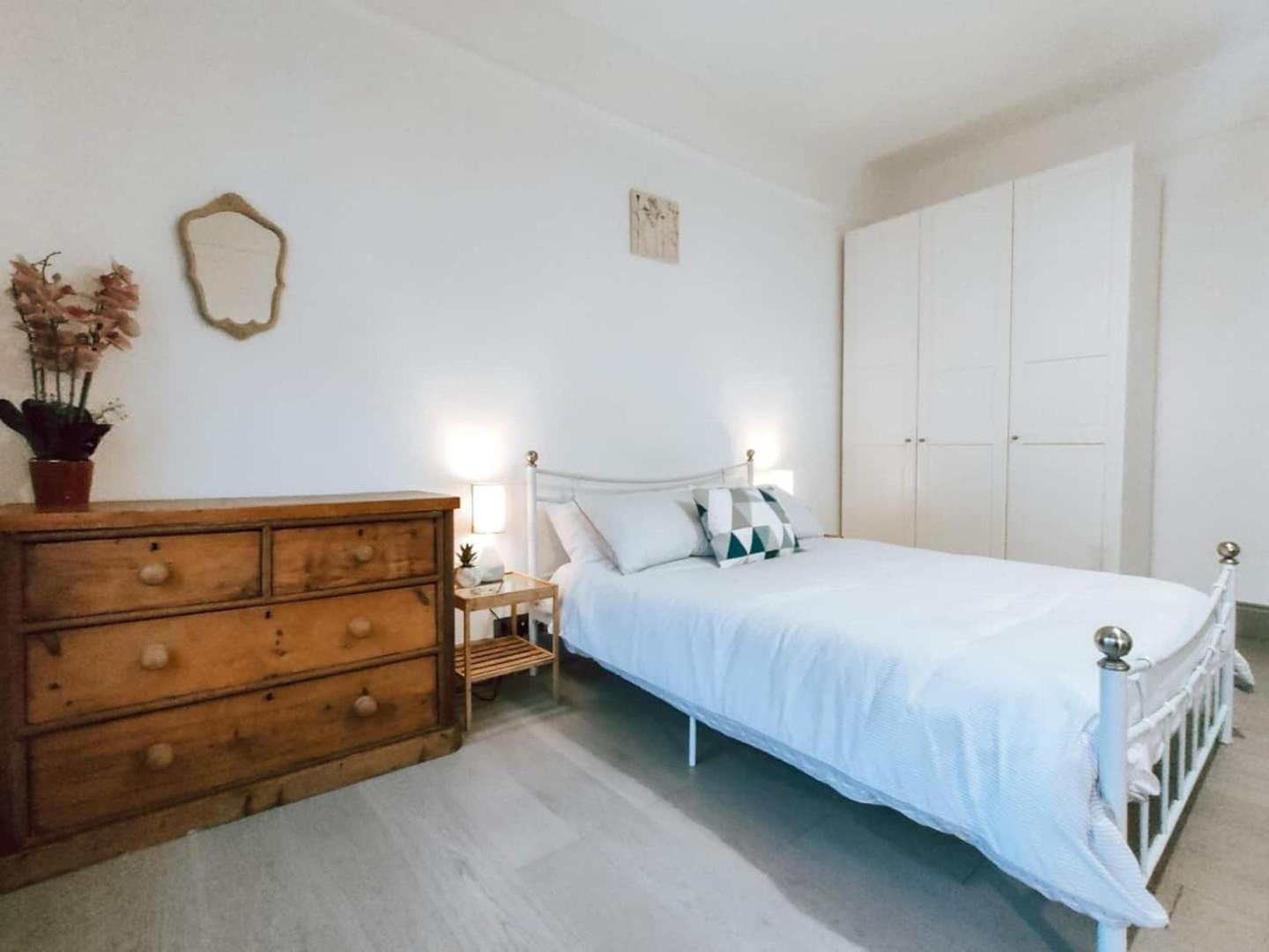The Twickenham Apartment Near Strawberry Hill Buitenkant foto