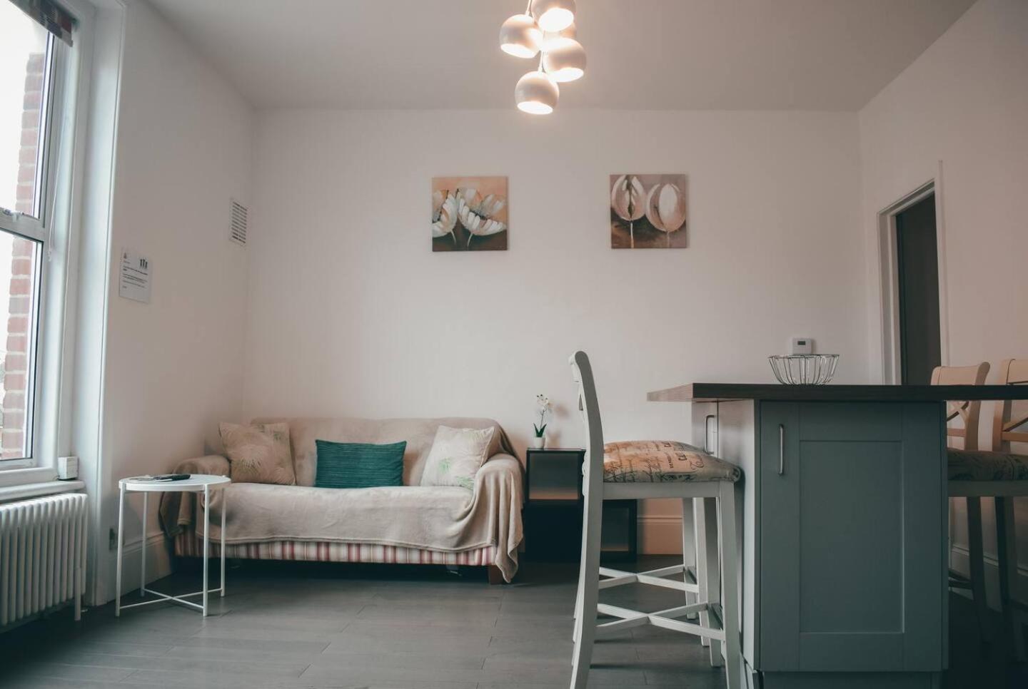 The Twickenham Apartment Near Strawberry Hill Buitenkant foto