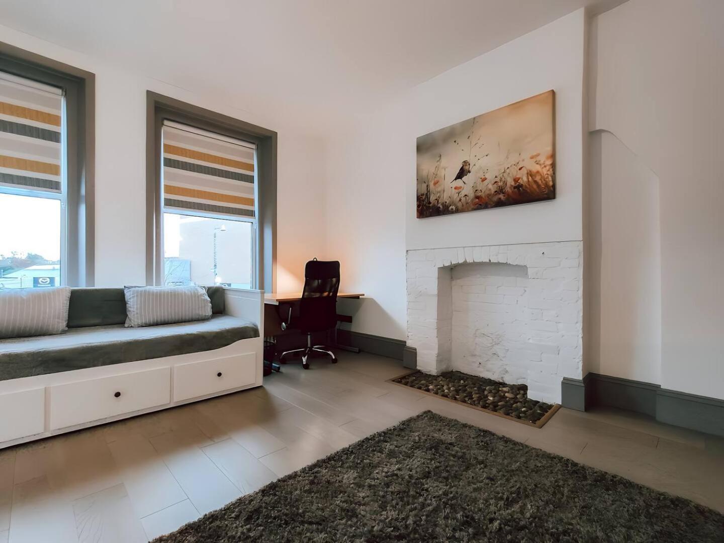 The Twickenham Apartment Near Strawberry Hill Buitenkant foto